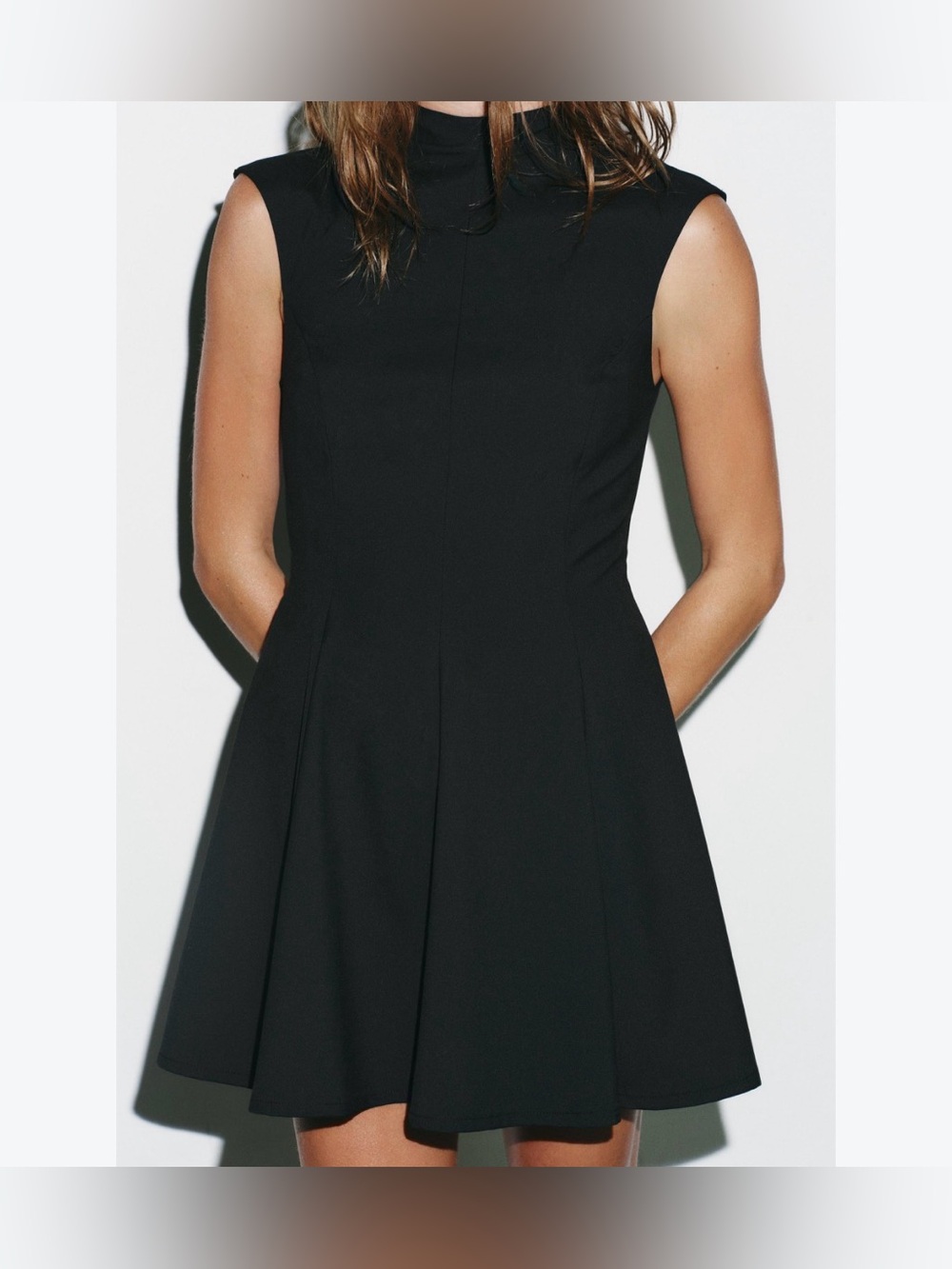 Nwt- zara-short voluminous dress- M